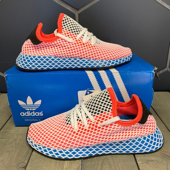 deerupt blue red